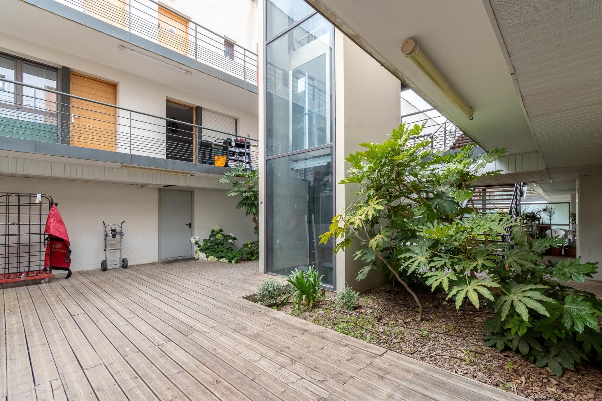 Aparthotel Le Petit Patio Fleuri à Éguilles Extérieur photo